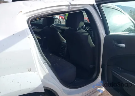 2016 Dodge Charger Police z USA, uszkodzony, nr VIN 2C3CDXKT0GH325162